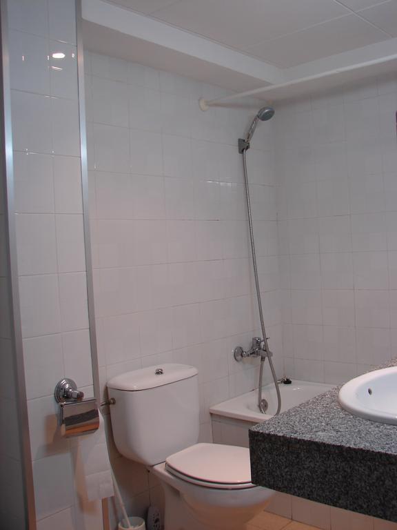 Hostal Del Ripolles Εξωτερικό φωτογραφία